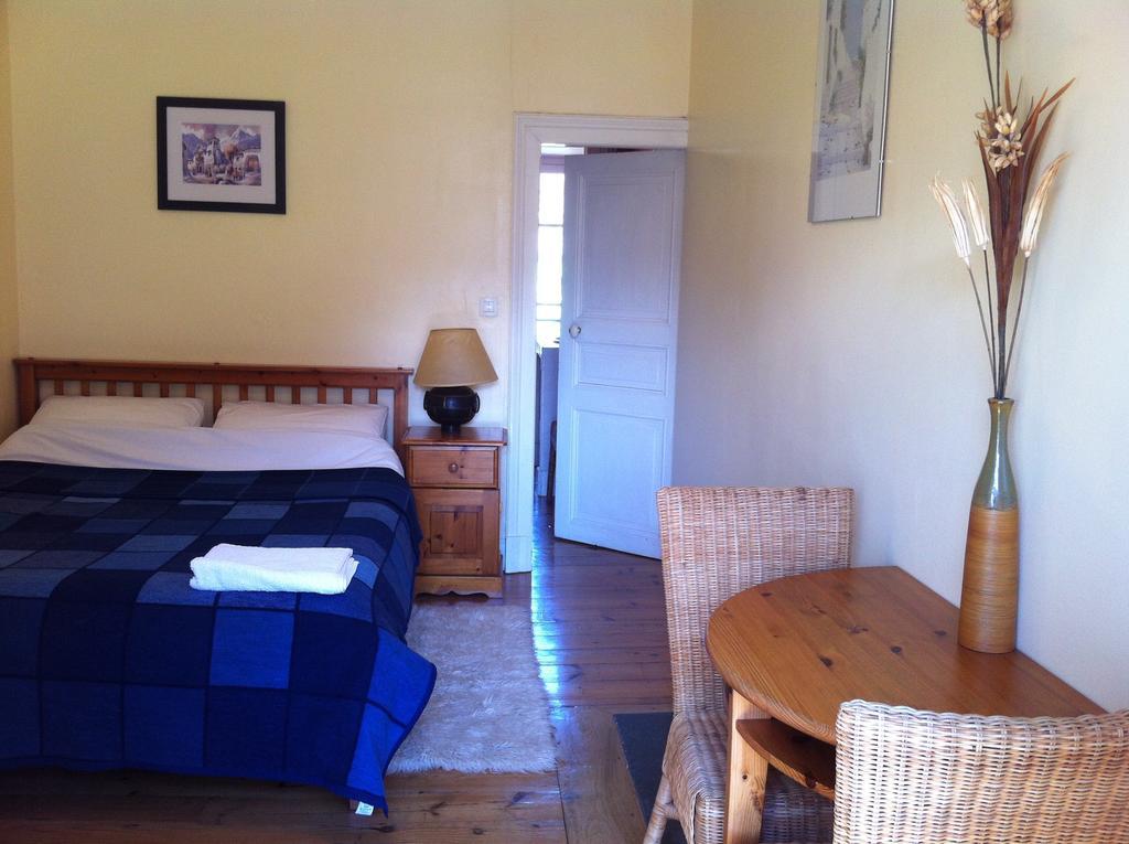 Bed and Breakfast Papilio Montauban-de-Luchon Habitación foto